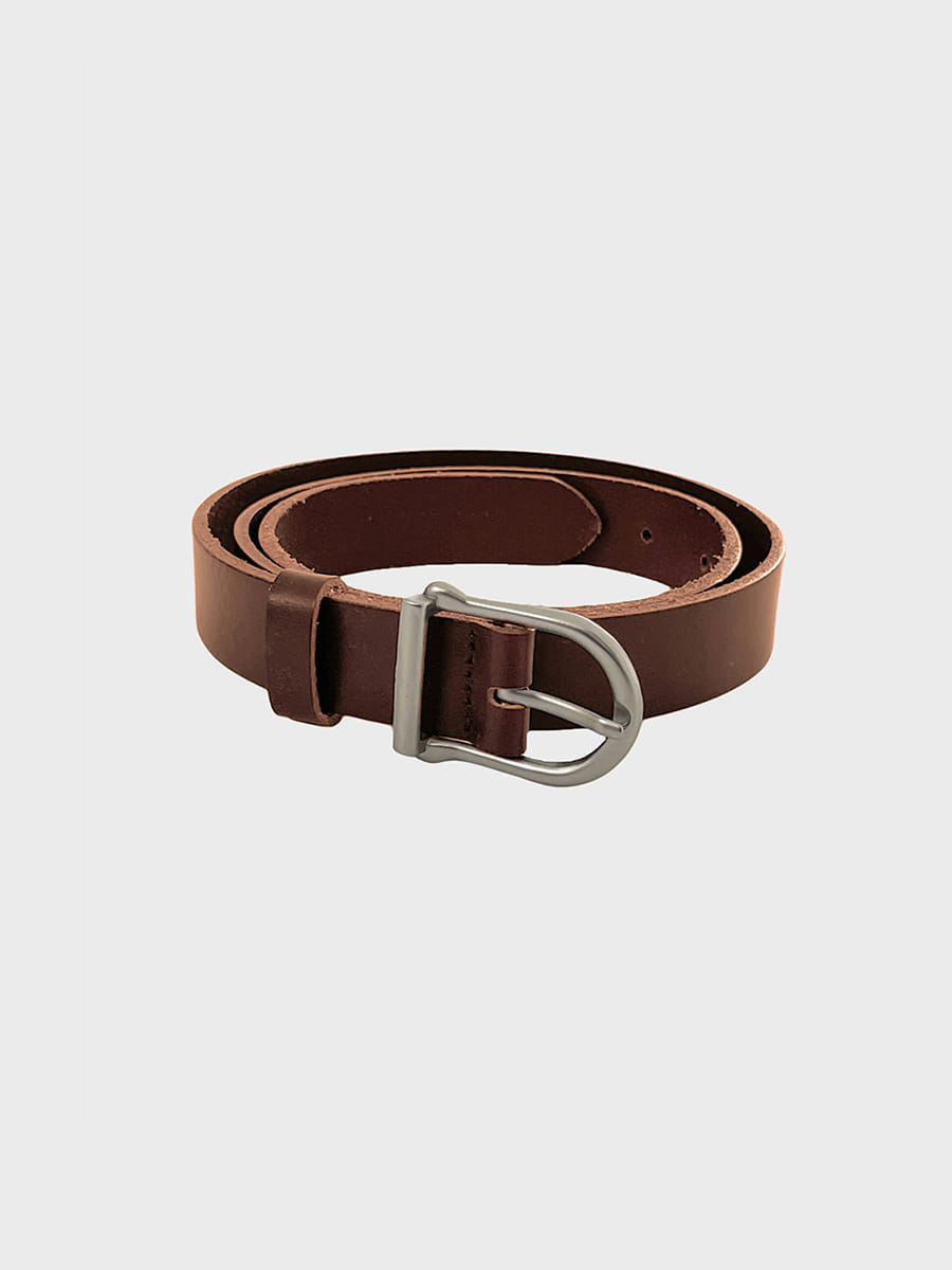 Dot leather belt
